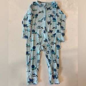 Posh Peanut pajamas size 6-9 months